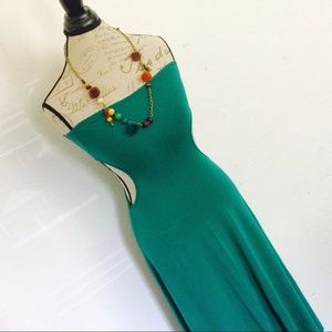 SEXY KEYHOLE CUT OUT BODY CON MIDI FLARE DRESS